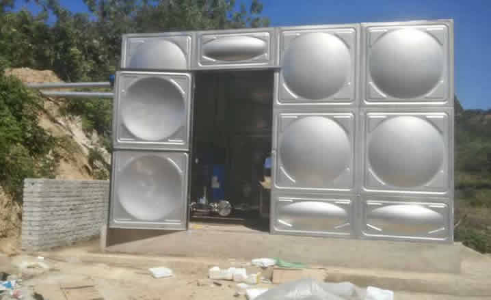 武漢木蘭鄉(xiāng)農(nóng)村二次供水項目箱式無負壓供水設備箱泵一體化調試完工